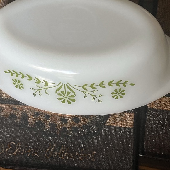 SELLING VINTAGE GLASS BAKE COLOR WHITE And GREEN PRE-OWNED CONDITION NO SPOTS - Picture 4 of 10